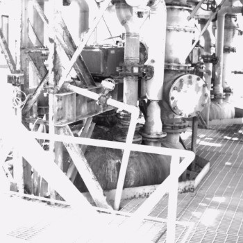 Gas Leak in an Agitated Reactor